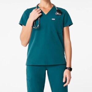 Figs Technical Collection 
Catarina Top Zamora Jogger Sz S Caribbean Blue